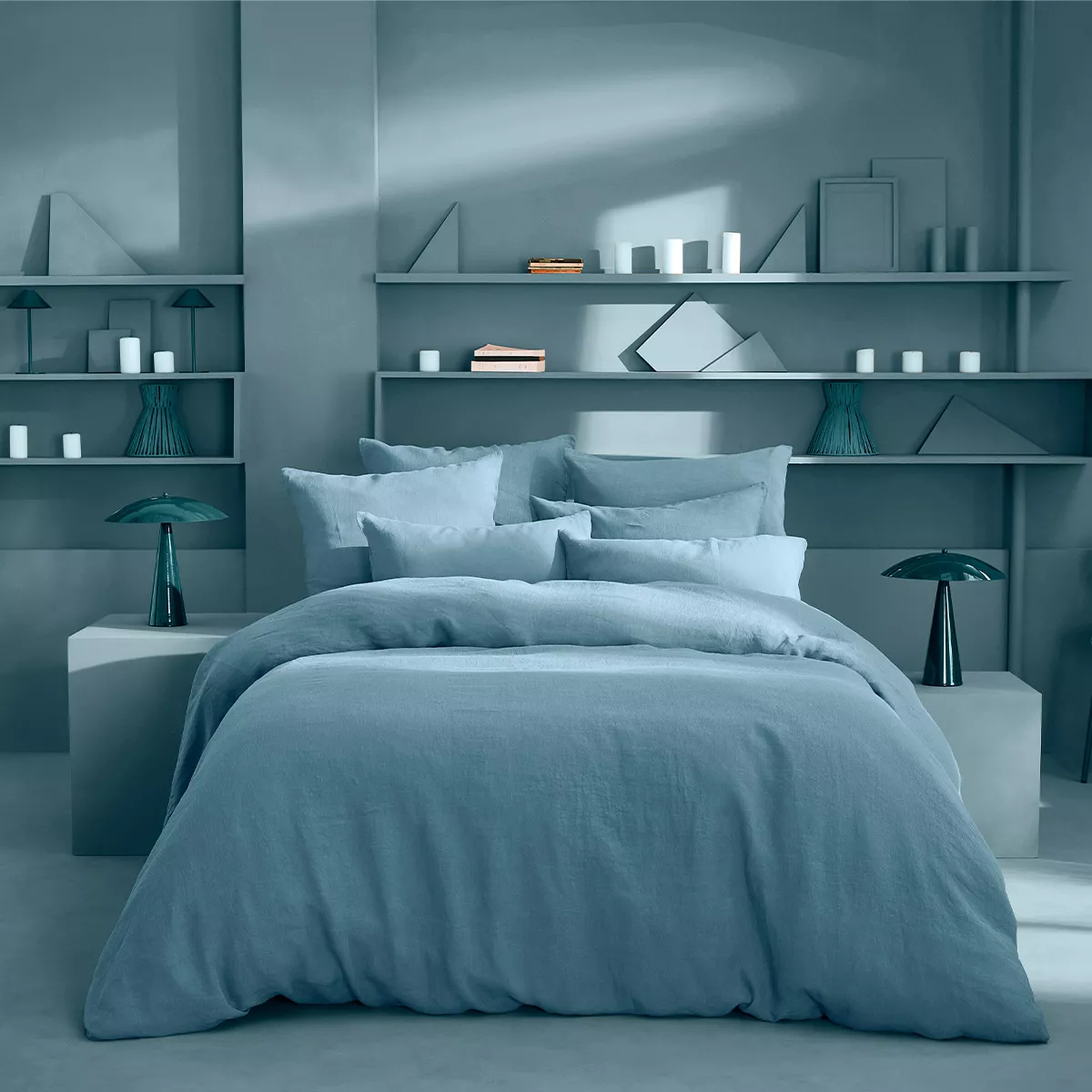 Le lin lave bleu celeste