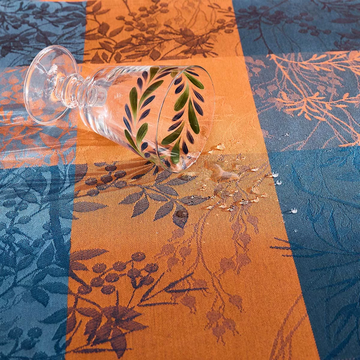 Tischdecke reine baumwolle beschichtet 220 g/m² jacquard-muster blau braun Mille branchages crepuscule